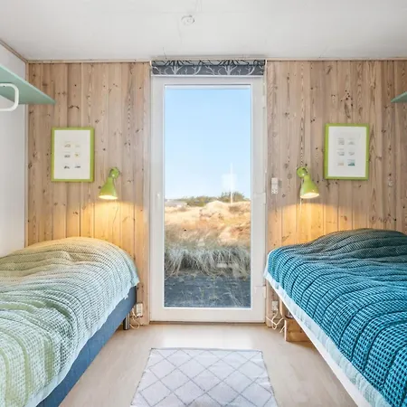Avelin - 800m From The Sea By Interhome *